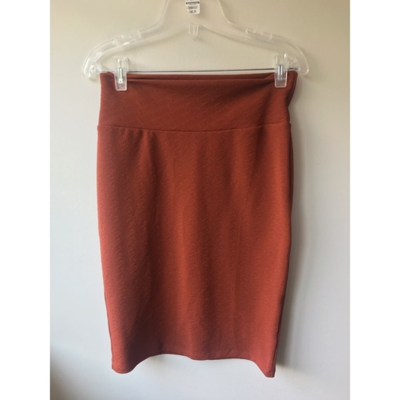 LuLaRoe Dresses & Skirts - ✨ LulaRoe Burgundy Stretchy Pencil Skirt